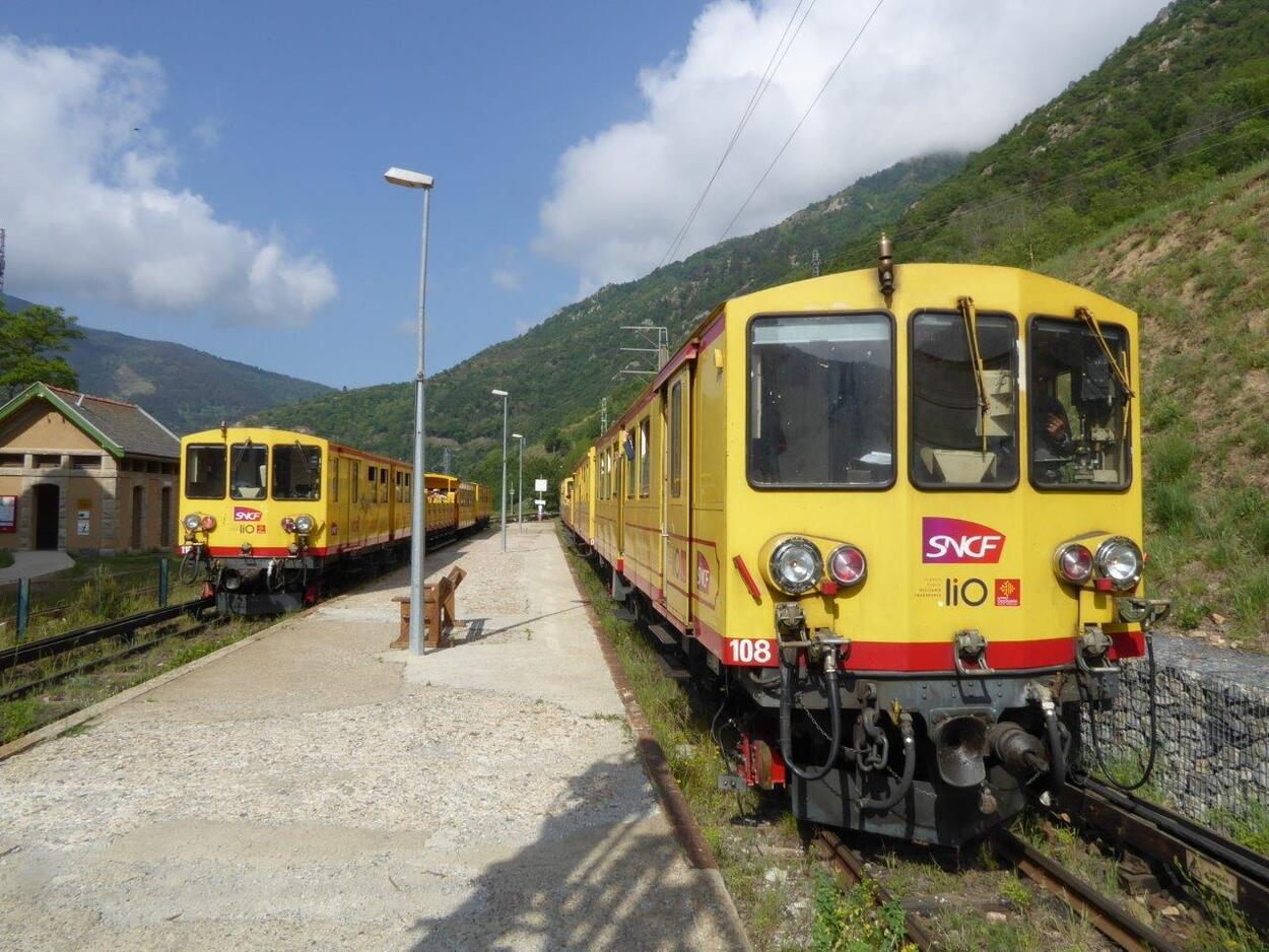 Der "gelbe Zug" der SNCF - Meterspur in den Pyrenäen