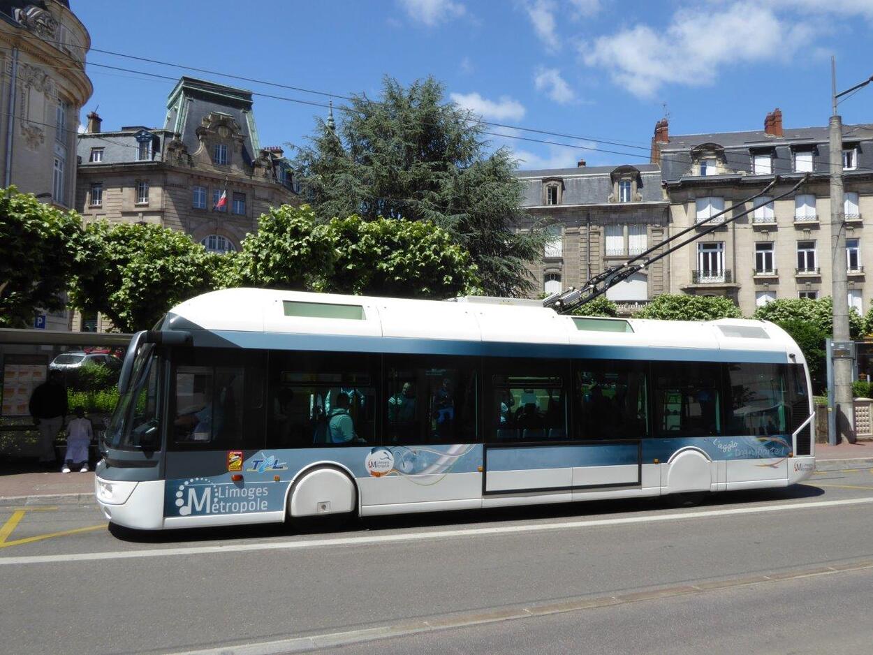 Limoges - trolleybus city