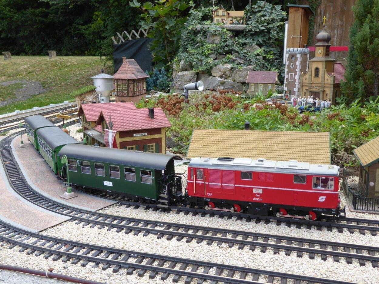 Gartenbahn im Pfarrgarten Ravelsbach