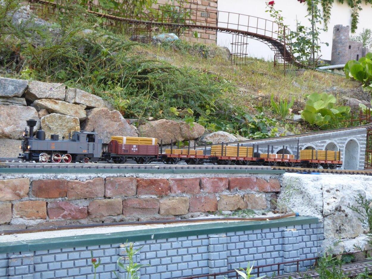 Gartenbahn im Pfarrgarten Ravelsbach