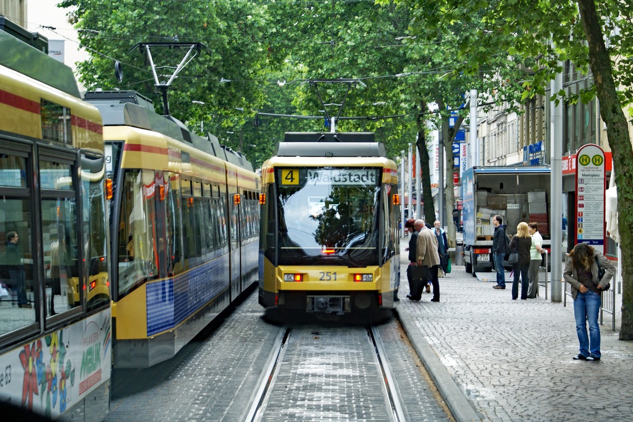 Exkursion Karlsruhe 2010 mit Dr. Wilfried Haslauer Verkehrslandesrat, heute Landeshauptmann von Salzburg