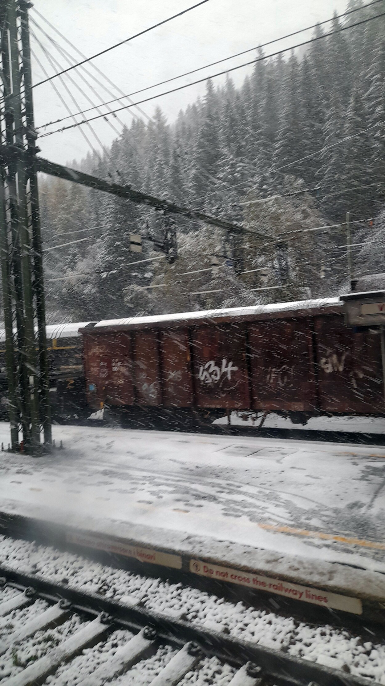 Bahnhof Brenner: Erster Schneefall der Saison