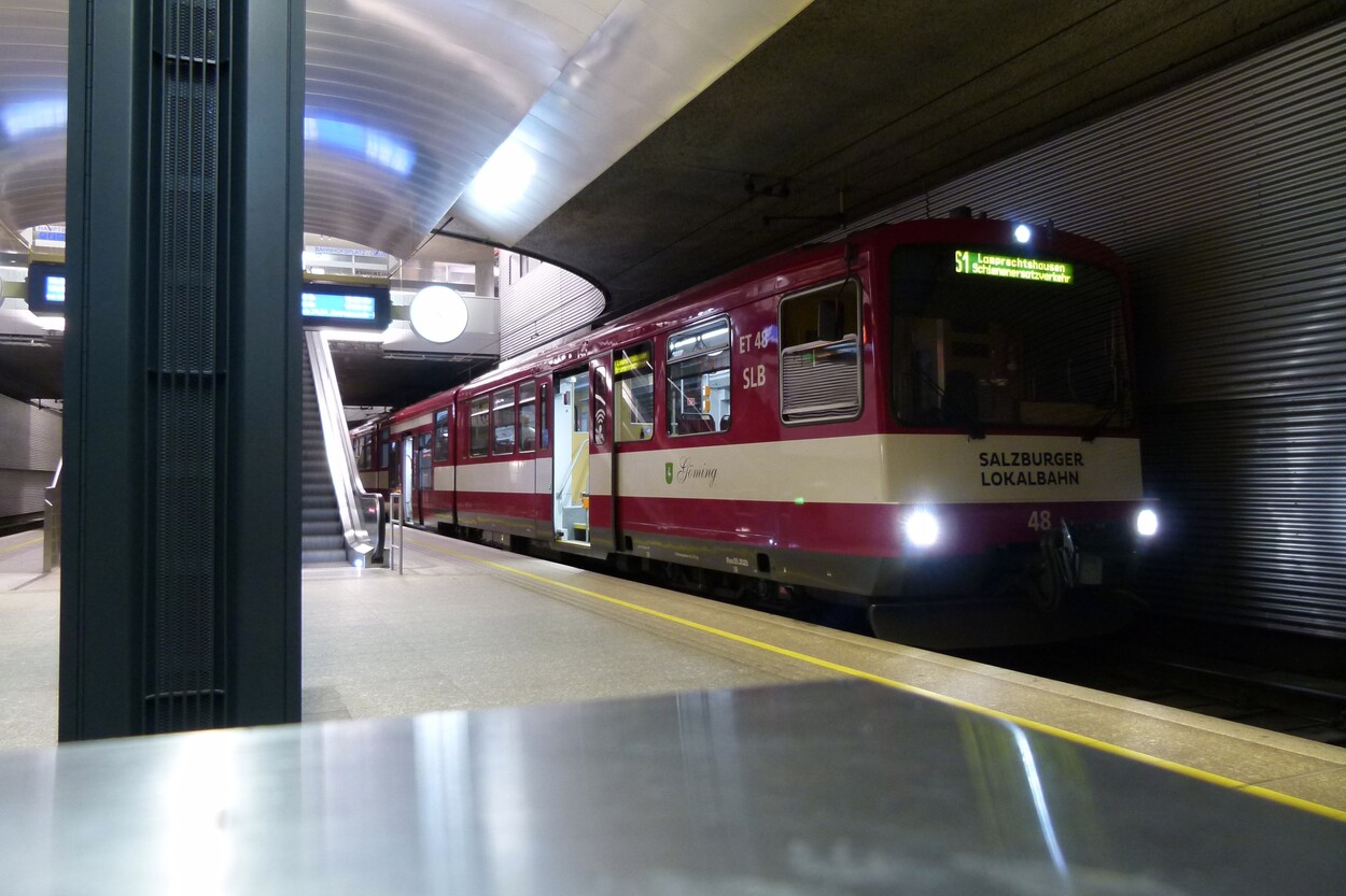 Der Salzburger Lokalbahnhof, seit 1999 in Tieflage