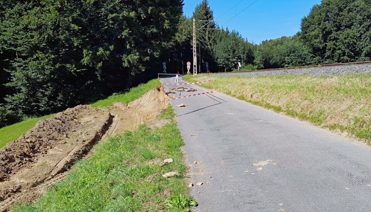 Hangrutschungen verlegte Bachdurchlässe Gleichenberger Bahn