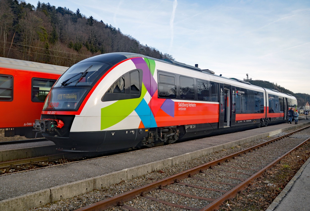 Dieseltriebwagen DB-Reihe 642 auf der Mattigtalbahn