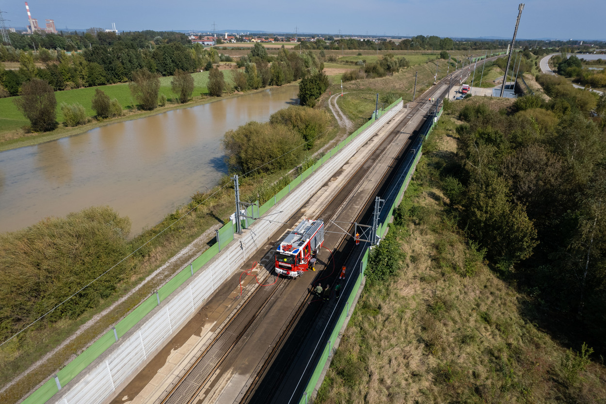 Hochwasserschäden auf der neuen Weststrecke