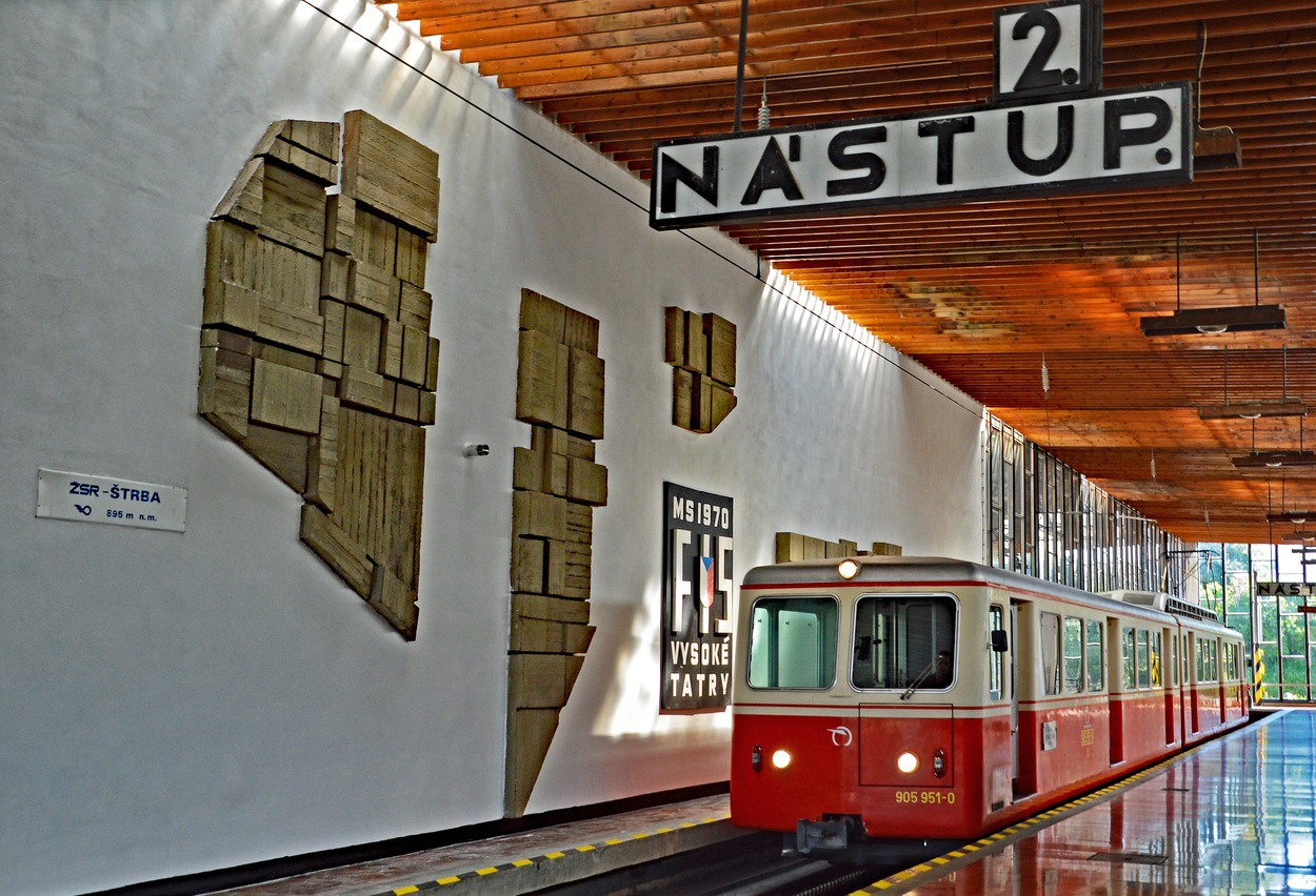 Zahnradbahn Štrba - Štrbské Pleso in der Hohen Tatra