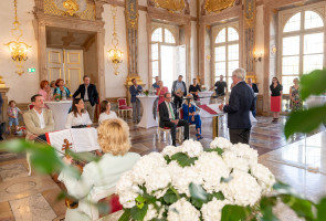 Wappenring für Stadtrat a.D. Johann Padutsch Ring der Stadt für Klubobmann a.D. Dr. Helmut Hüttinger