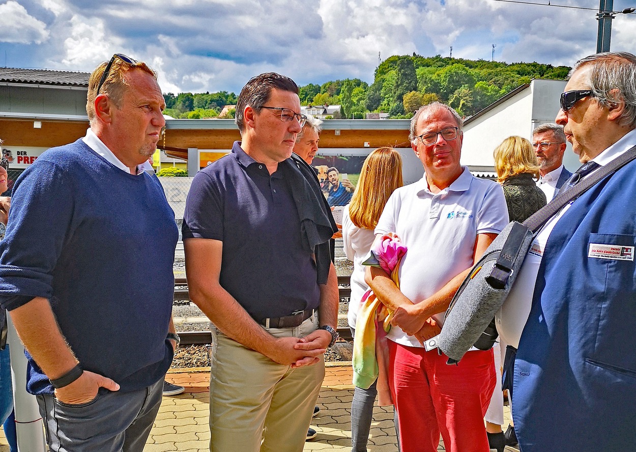 Lokalbahn Feldbach - Bad Gleichenberg Protest-Sonderzug 29.08.2021 mit Politikern