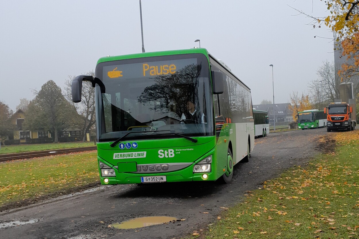 Regionalbus am Bahnhof Bad Radkersburg