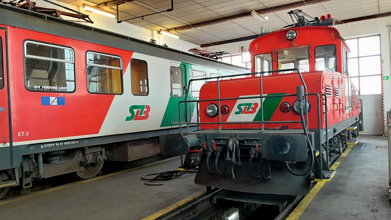 Elektrolokomotive E-41 in der Werkstatt von Feldbach