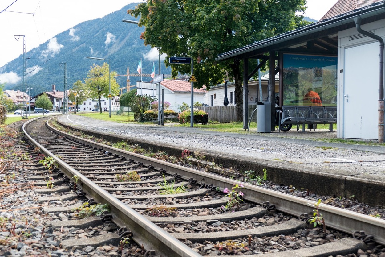 Haltepunkt Bayerisch Gmain – neu gebaut, aber die Zukunft verbaut?