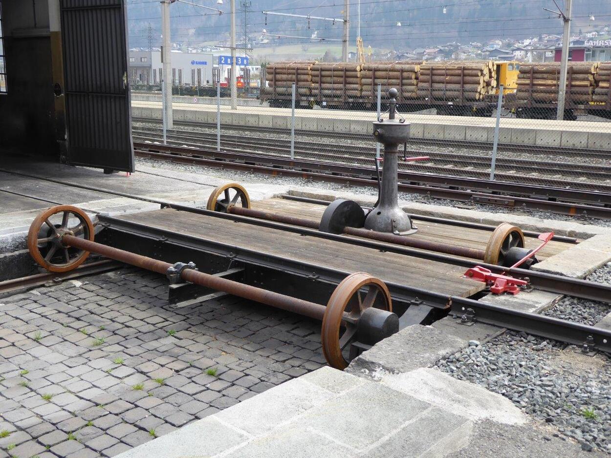 Totgesagte leben länger - Achenseebahn vor Wiedereröffnung